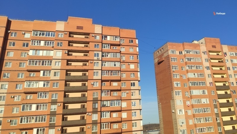 Ставропольцам рассказали, куда обращаться в случае протечки потолка в МКД