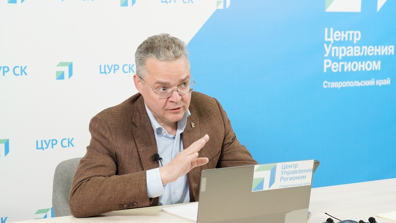 Около 50 обращений от ставропольцев рассмотрел  губернатор на прямой линии