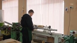 Сами мастерят мебель и шьют шторы старшеклассники школы-интерната на Ставрополье