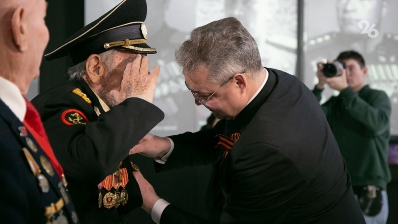 Ветераны Ставрополья получили от губернатора медали к 80-летию Победы