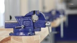 Боец СВО с помощью соцконтракта создал мебельное производство на Ставрополье 