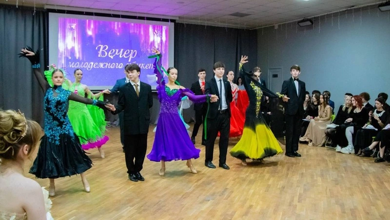 Сценки из русской литературы представили студенты Будённовского округа