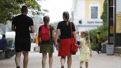 Многодетные семьи Ставрополья смогут вернуть половину затрат на обучение детей