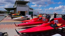 Краевые соревнования по водно-моторному спорту проходят в Будённовске