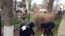 В Будённовском округе приступили к уборке общественных территорий 