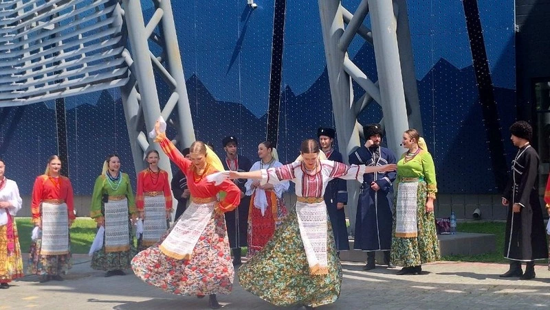Концерт «Победный вальс» провели в парке Будённовска
