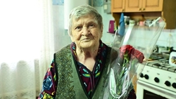Долгожительницу из Будённовска поздравили с 91-летием