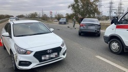 Женщина пострадала в аварии с пятью машинами в Будённовском округе