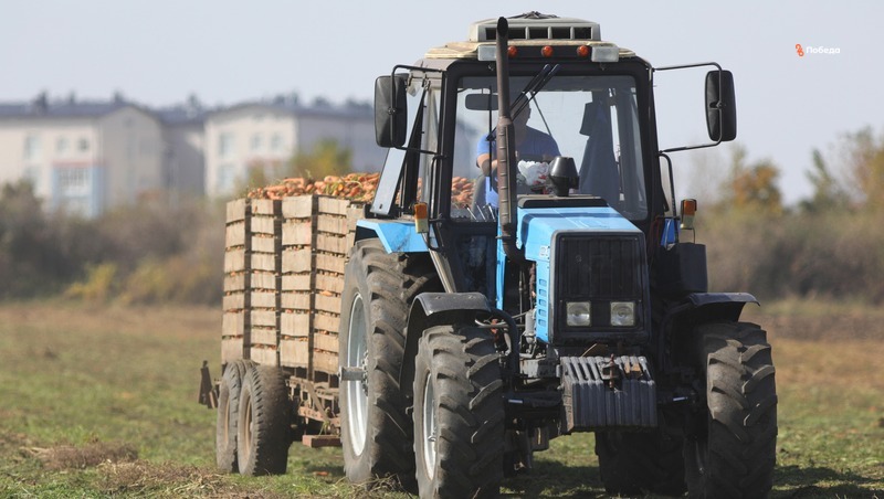 Аграрии Ставрополья отремонтируют около 12,7 единиц сельхозтехники