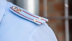 Мужчину арестовали за попытку дать взятку в аэропорту Минвод