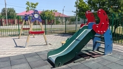 В посёлке Будённовского округа открыли новую детскую площадку