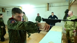 В Будённовском округе стартовал турнир по пулевой стрельбе в честь Героя России