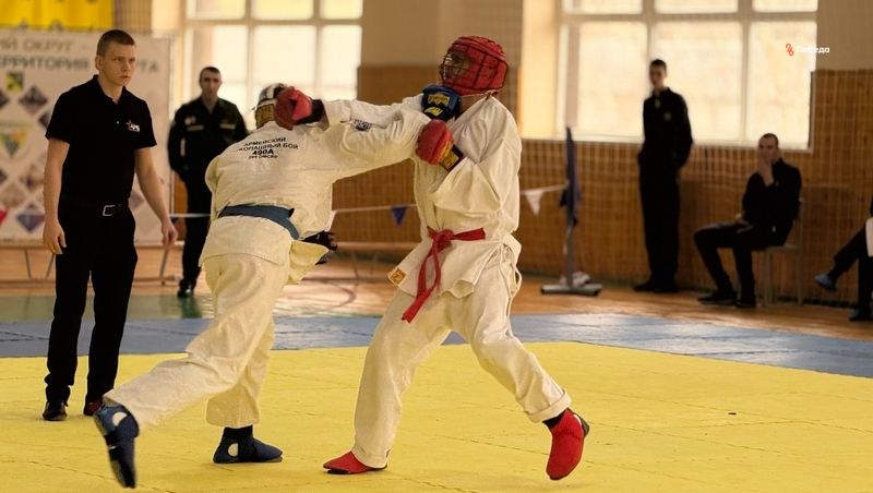Краги, арсенал приёмов и уверенные действия: как прошёл чемпионат 49‑й общевойсковой армии по рукопашному бою в Будённовске