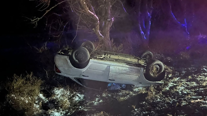 Отечественная легковушка перевернулась в Арзгирском округе 