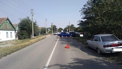 В Будённовском округе нетрезвый автомобилист учинил аварию с двумя пострадавшими