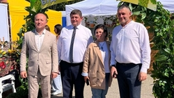 Делегация Будённовского округа посетила фестиваль «День урожая» в Михайловске