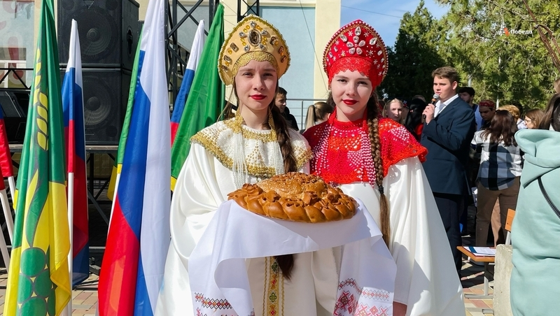 В Будённовске провели студенческий этнокультурный фестиваль