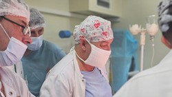 Московские врачи поделились опытом сложных операций со ставропольскими коллегами