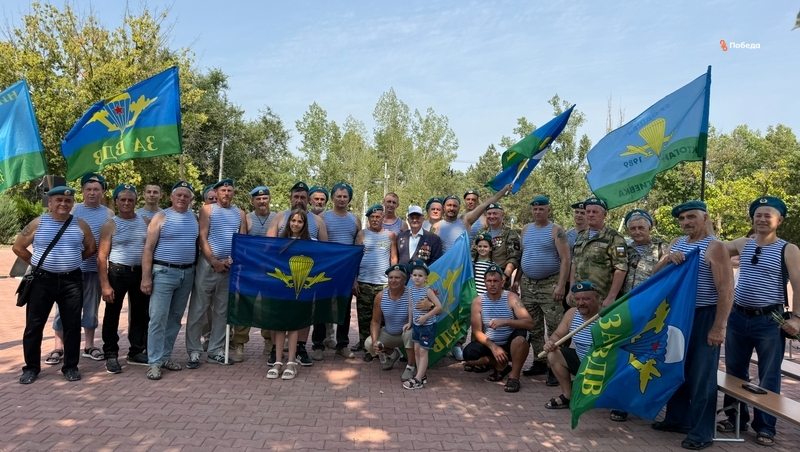 В Будённовске отметили 95-летие Воздушно-десантных войск России
