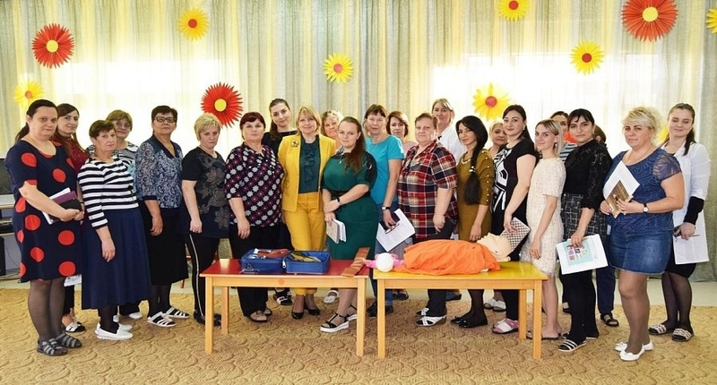 Сотрудники Будённовского медколледжа учат население оказывать первую помощь