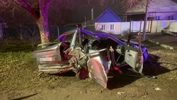 Два человека пострадали в аварии из-за неопытного водителя в Будённовском округе