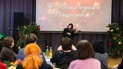 Вдов и матерей бойцов СВО поздравили с Рождеством Христовым в Будённовске