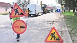 В Будённовском округе возобновили ямочный ремонт